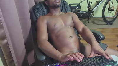 xBlackMaster live cam on Cam4