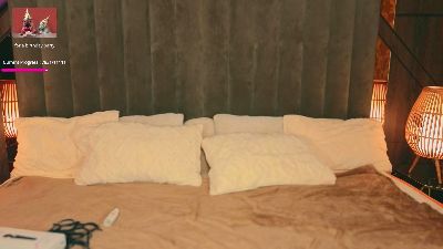 xDaphneMoss live cam on Cam4