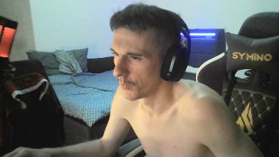 xPackox3 live cam on Cam4