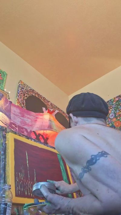 xRiven2099x live cam on Cam4