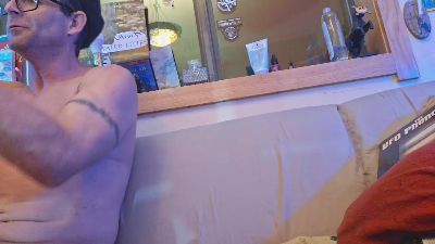 xRiven2099x live cam on Cam4