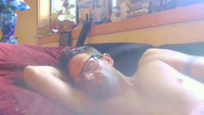 xRiven2099x live cam on Cam4