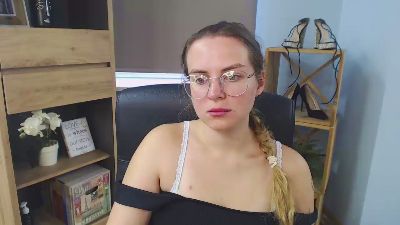 xZoey webcam