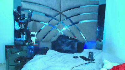 xanderstone00 live cam on Cam4