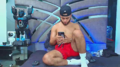 xanderstone00 live cam on Cam4