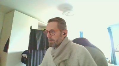 xawax001 live cam on Cam4