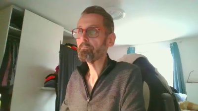 xawax001 live cam on Cam4