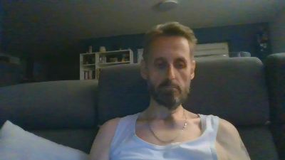 xawax001 live cam on Cam4