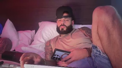 xlocox18 live cam on Cam4