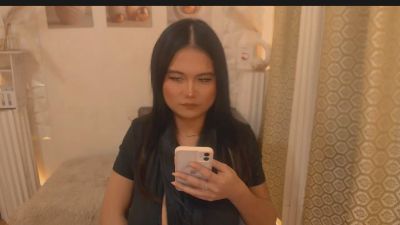 xqueenofqueenx live cam on Cam4