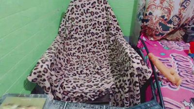 xsheena_miranda live cam on Cam4