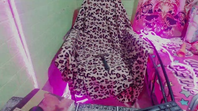 xsheena_miranda live cam on Cam4