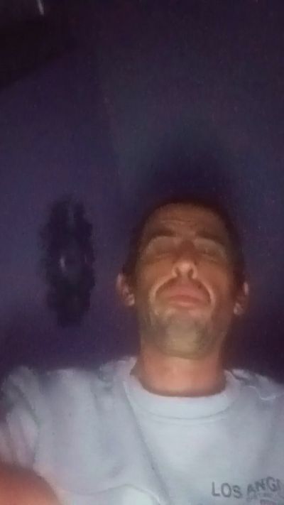 xulo40 live cam on Cam4