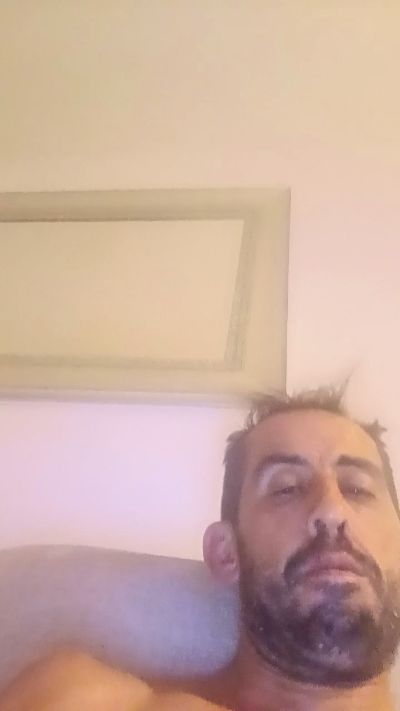 xulo40 live cam on Cam4
