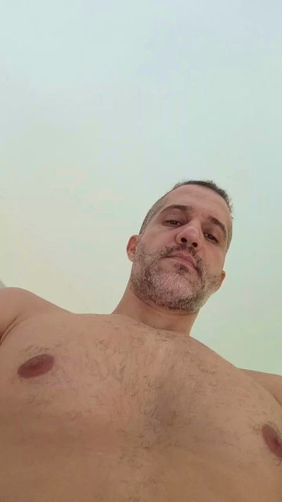 xxMorenosexx live cam on Cam4