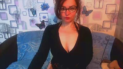 xxSexyMilfxx live cam on Cam4