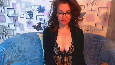 xxSexyMilfxx live cam on Cam4