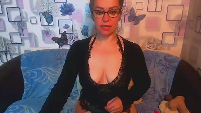 xxSexyMilfxx live cam on Cam4