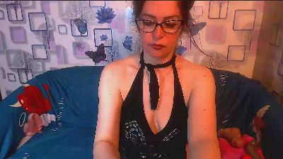 xxSexyMilfxx live cam on Cam4