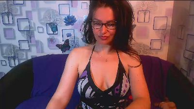 xxSexyMilfxx live cam on Cam4