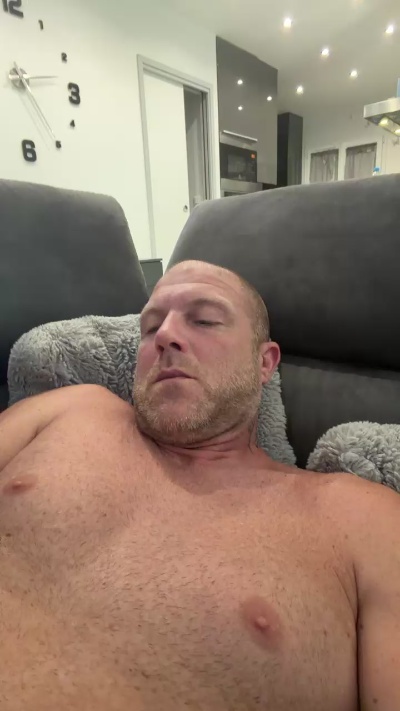 xxxironggxxx live cam on Cam4