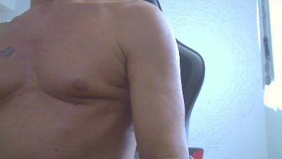 xxxvikingo live cam on Cam4