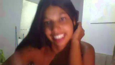yallyxxx live cam on Cam4
