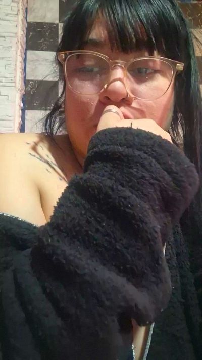 yamila36 live cam on Cam4