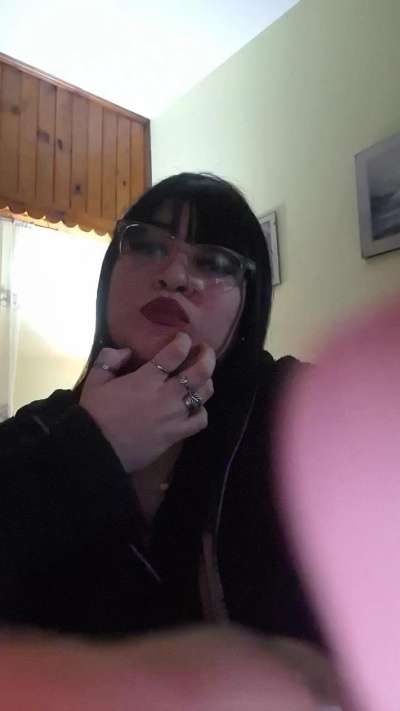 yamila36 live cam on Cam4