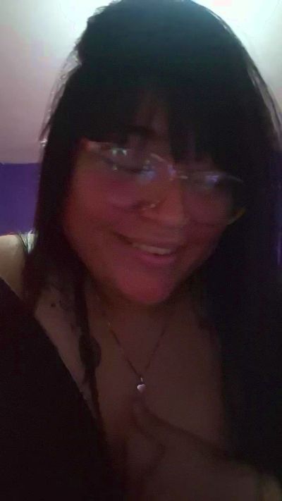 yamila36 live cam on Cam4