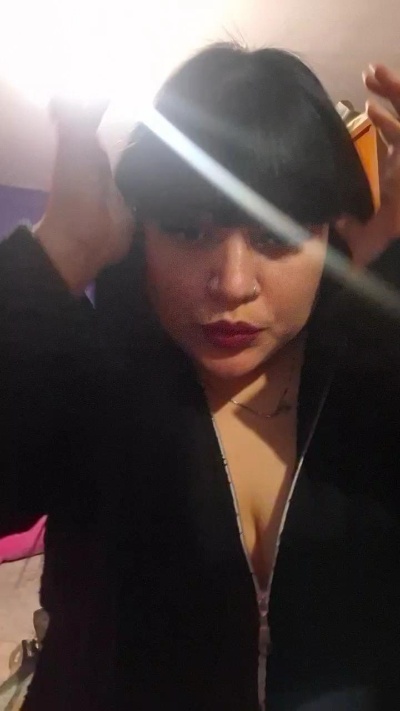 yamila36 live cam on Cam4