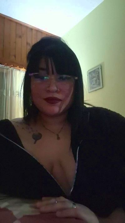 yamila36 live cam on Cam4