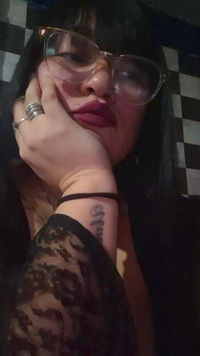 yamila36 live cam on Cam4
