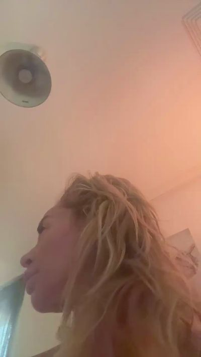 yasiiiiiiiiiii2 live cam on Cam4