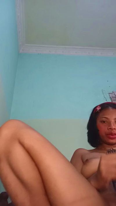 yasmine_hot live cam on Cam4