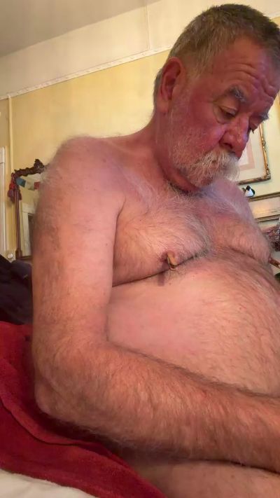 yeehawdick23 live cam on Cam4