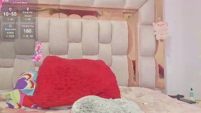 yelena live cam on Cam4