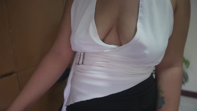 yelsha_29 live cam on Cam4