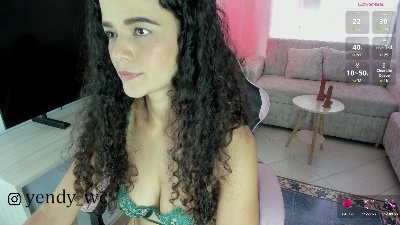 yendy_wc live cam on Cam4