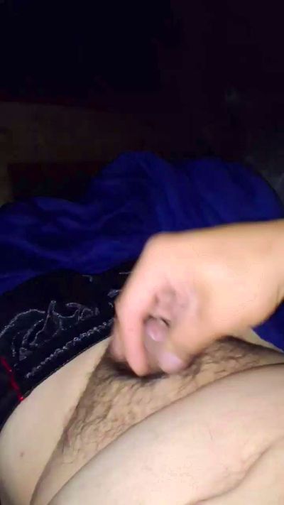 yfpedro25 live cam on Cam4