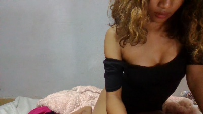 ynay20 live cam on Cam4