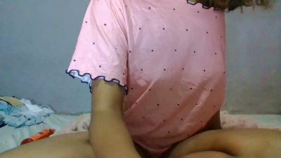 ynay20 live cam on Cam4