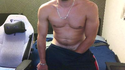 yoloyo93 live cam on Cam4