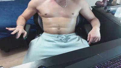 yoloyo93 live cam on Cam4