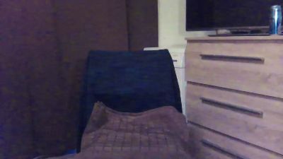 yoshi81 live cam on Cam4