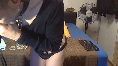 yoshi81 live cam on Cam4