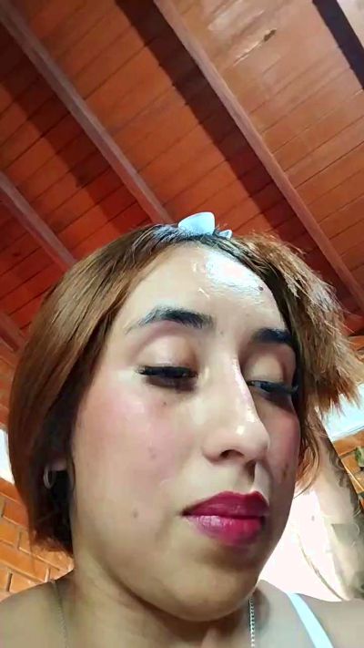 youluna live cam on Cam4