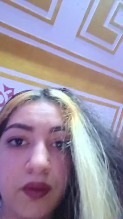 young6 live cam on Cam4