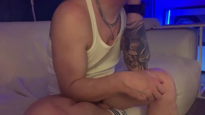young_slut live cam on Cam4