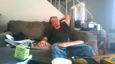 yourAwesomeness live cam on Cam4